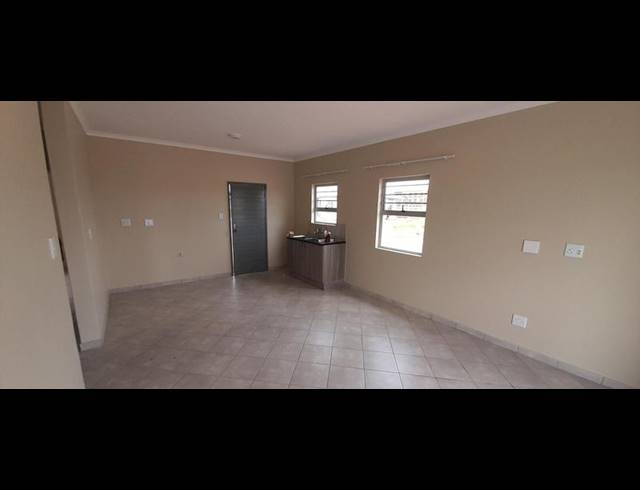 3 BEDROOM HOUSE FOR SALE IN SALFIN